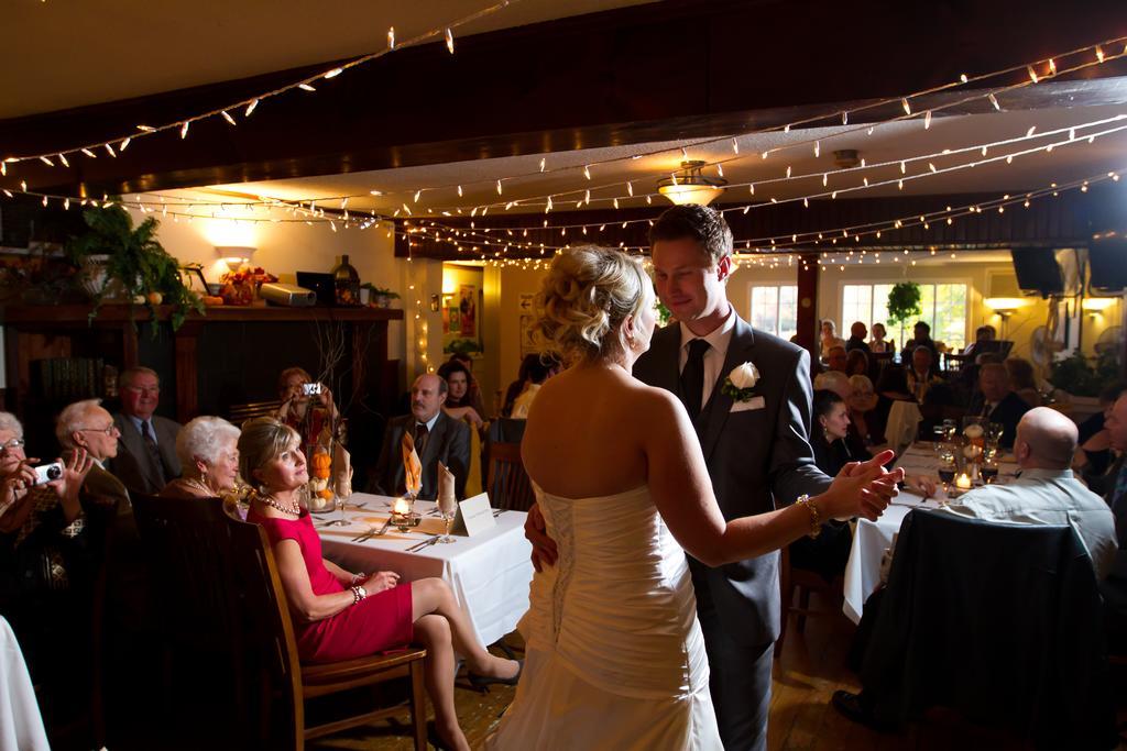 The Cove Inn Westport Buitenkant foto